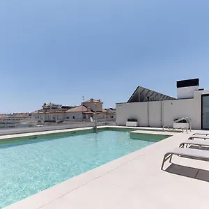 https://stylish-2-bedroom-apartment-in-estepona-old-town.1costadelsol.com